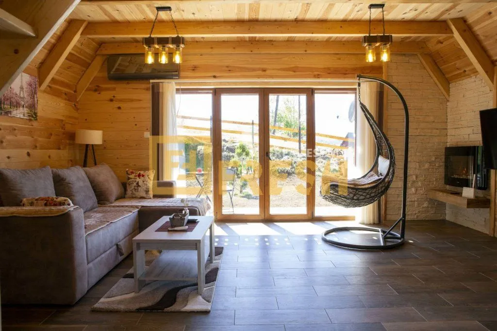 Prodaja, kuća, 225m², Žabljak, Crna Gora