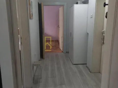 Prodaja, jednosoban stan, 55m², Centar, Podgorica - image 8