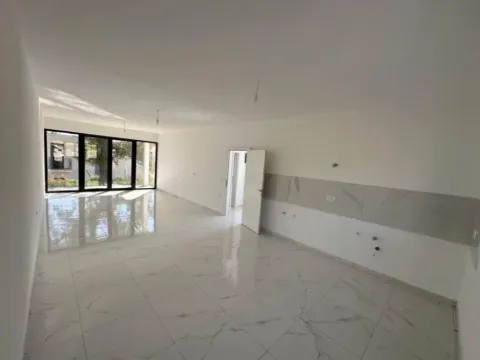 Prodaja, kuća, 150m², Bar, Crna Gora - image 7