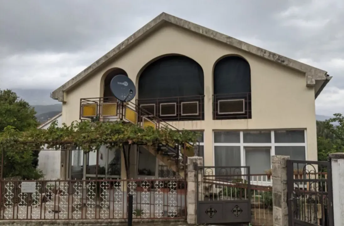 Sale, three bedroom apartment, 110m², Igalo, Herceg Novi