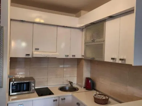 Sale, one bedroom apartment, 42m², Bečići, Budva - image 5