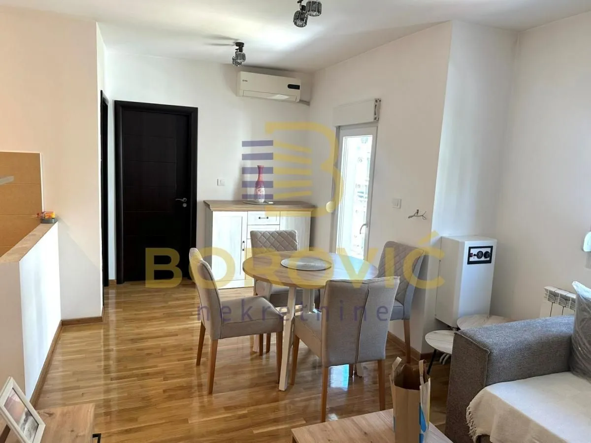 Izdavanje, dvosoban stan, 50m², Voždovac Sve Podlokacije, Beograd