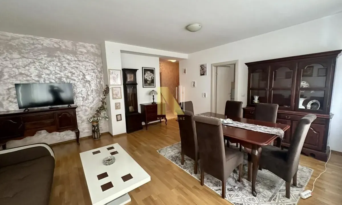 Izdavanje, trosoban stan, 73m², Adamovićevo Naselje, Novi Sad Sve Podlokacije