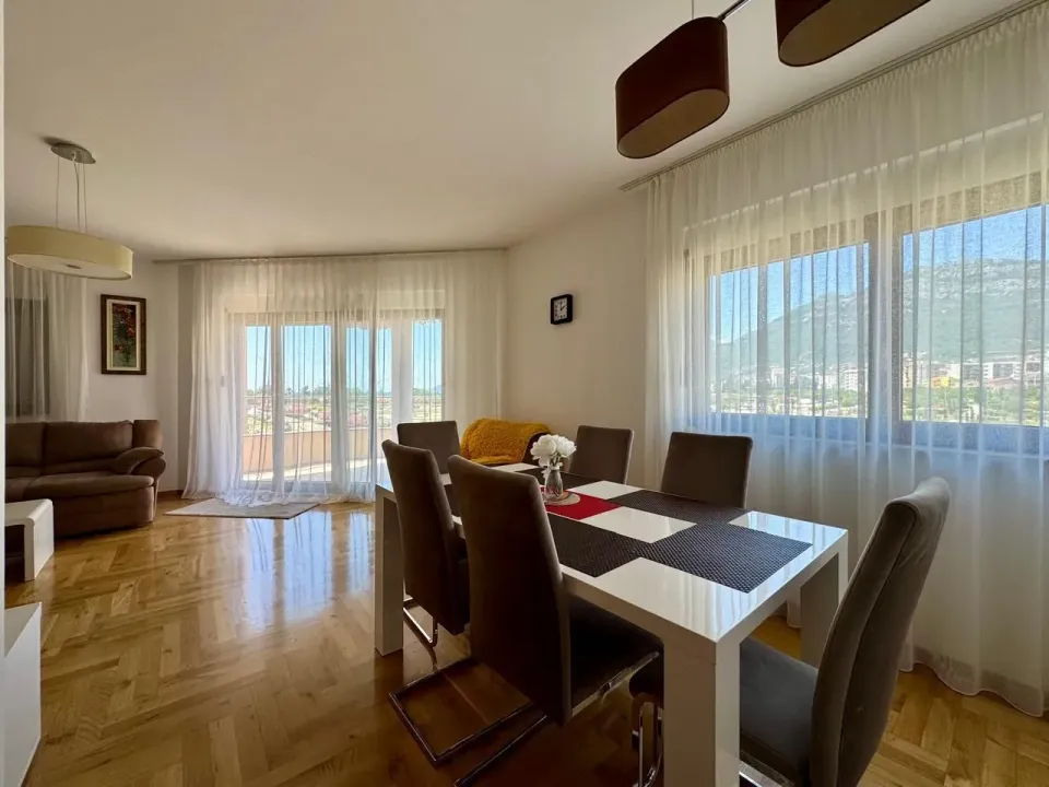 Prodaja, dvosoban stan, 88m², Makedonsko naselje, Bar