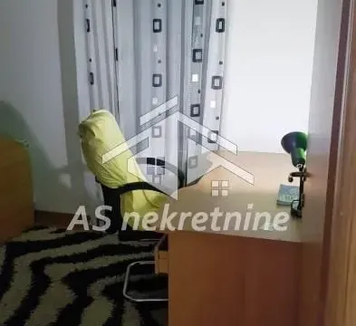 Izdavanje, trosoban stan, 55m², Crveni Krst, Beograd - image 12