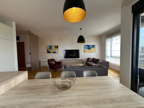 Rent, three bedroom apartment, 95m², City Kvart, Podgorica - image 9