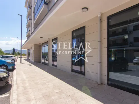 Izdavanje, poslovni prostor, 100m², City Kvart, Podgorica - image 6