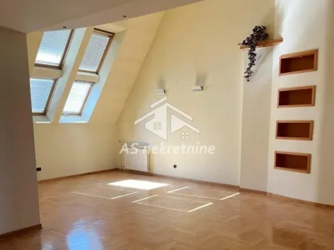 Izdavanje, petosoban stan, 207m2, Kalenić Pijaca, Vračar, Beograd Izdavanje, petosoban stan, 207m2, Kalenić Pijaca, Vračar, Beograd