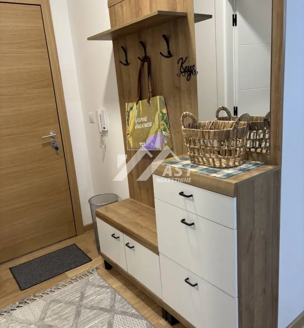 Izdavanje, dvosoban stan, 48m², Podbara, Novi Sad Sve Podlokacije