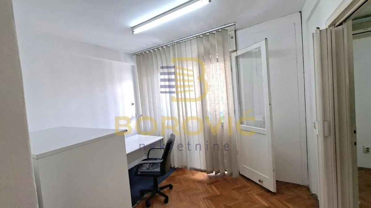 Rent, three bedroom apartment, 54m², Stari Grad, Beograd