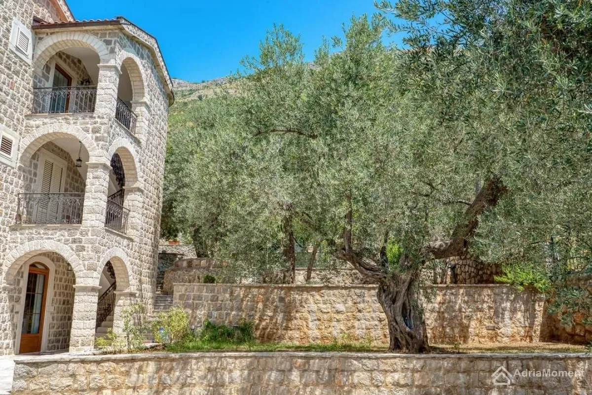 Sale, house, 500m², Reževići, Budva