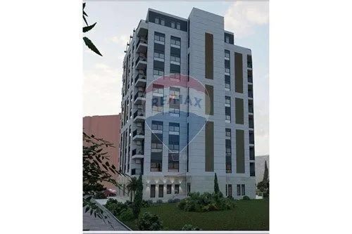 Prodaja, garsonjera, 74m², Centar, Bar