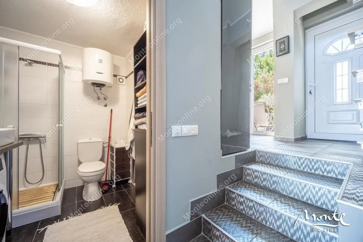 Prodaja, jednosoban stan, 33m², Krašići, Tivat