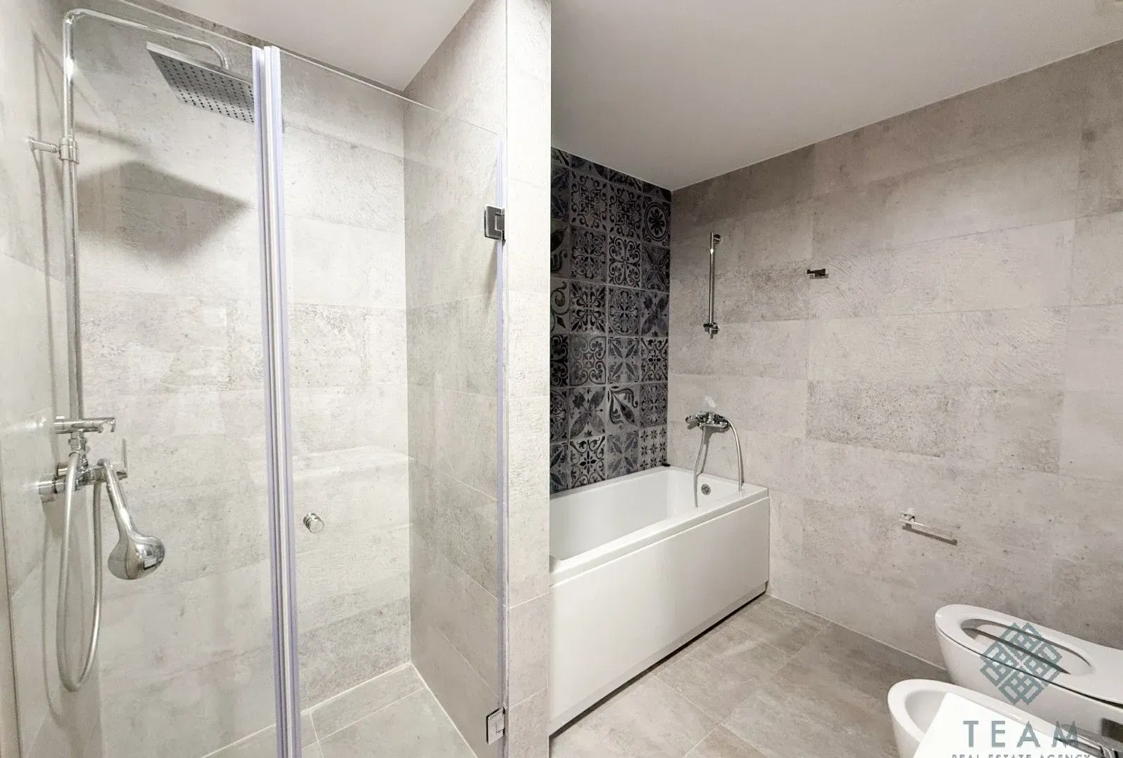 Rent, four bedroom apartment, 125m², Master Kvart, Podgorica