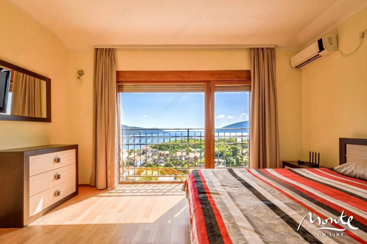 Prodaja, kuća, 227m², Zelenika, Herceg Novi
