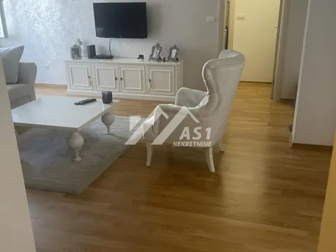 Izdavanje, dvosoban stan, 54m², Centar, Novi Sad - image 3