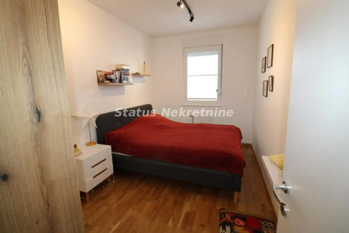 Prodaja, trosoban stan, 62m², Petrovaradin, Novi Sad
