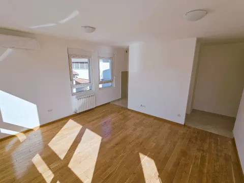 Prodaja, dvosoban stan, 63m², Batajnica, Beograd - image 3