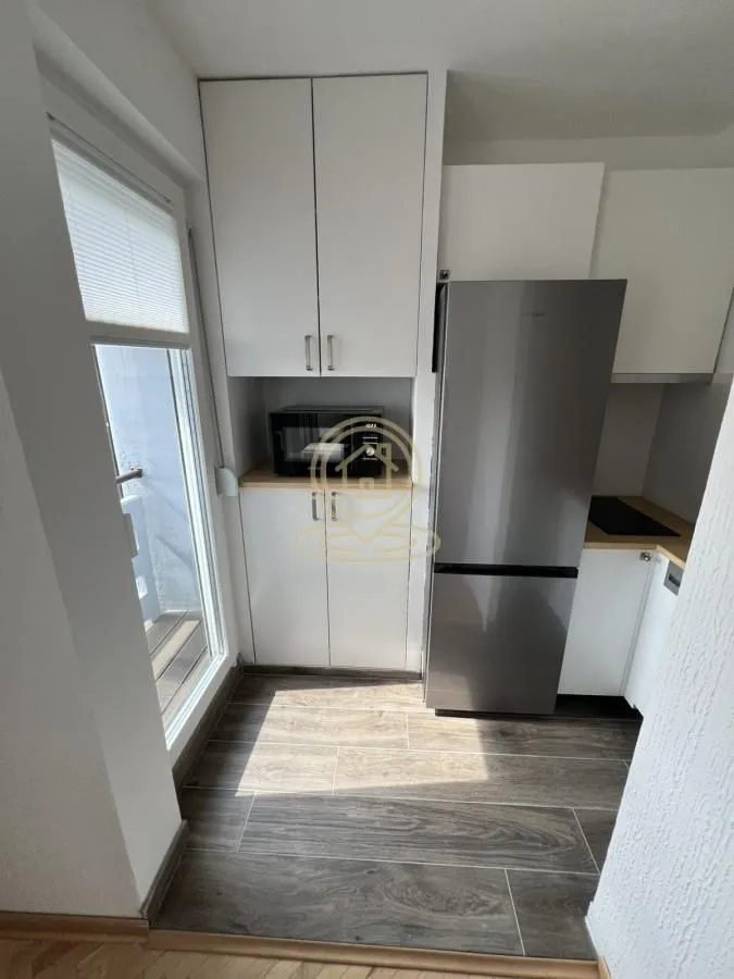 Izdavanje, jednosoban stan, 35m², Centar, Kragujevac