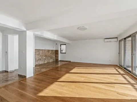 Sale, three bedroom apartment, 160m², Budva, Crna Gora - image 5