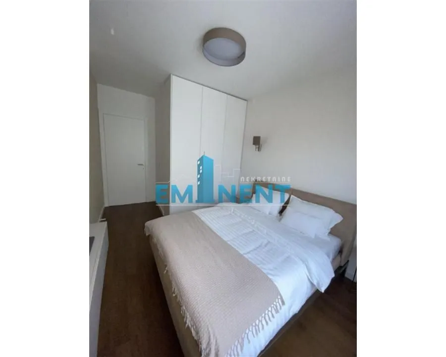 Rent, two bedroom apartment, 43m², Južni Bulevar, Vračar Sve Podlokacije