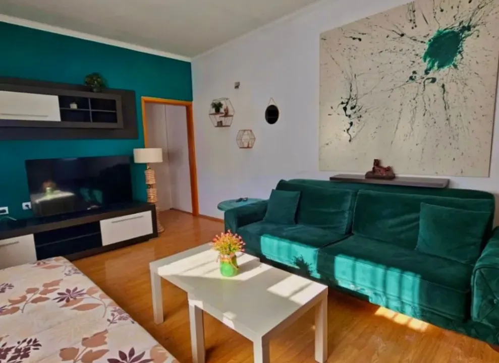 Izdavanje, jednosoban stan, 55m², Tološi, Podgorica