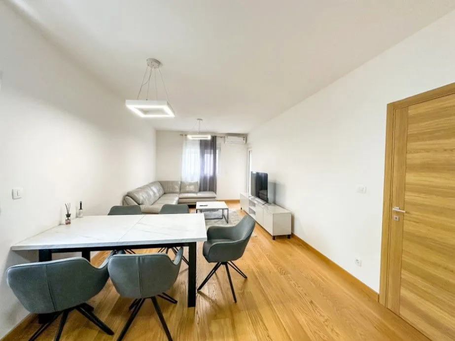 Rent, two bedroom apartment, 72m², City Kvart, Podgorica