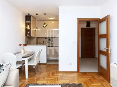 Izdavanje, jednosoban stan, 48m², Pobrežje, Podgorica - image 4