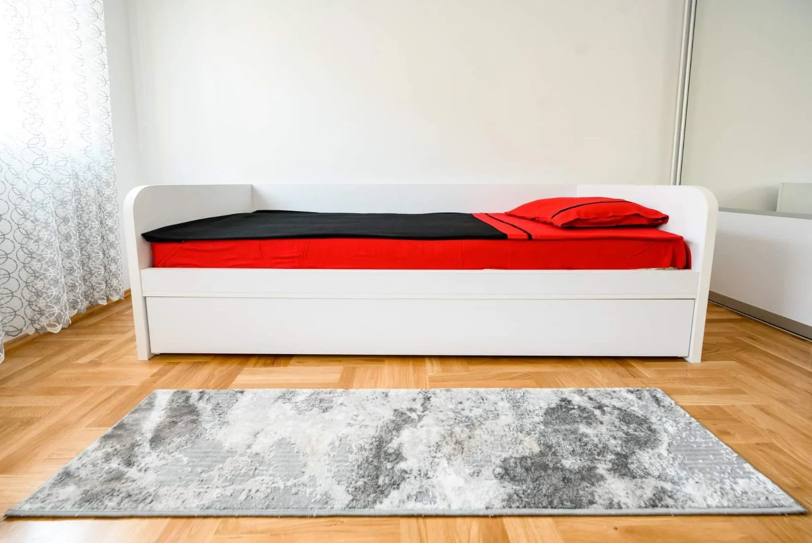 Rent, two bedroom apartment, 65m², Stari Aerodrom, Podgorica
