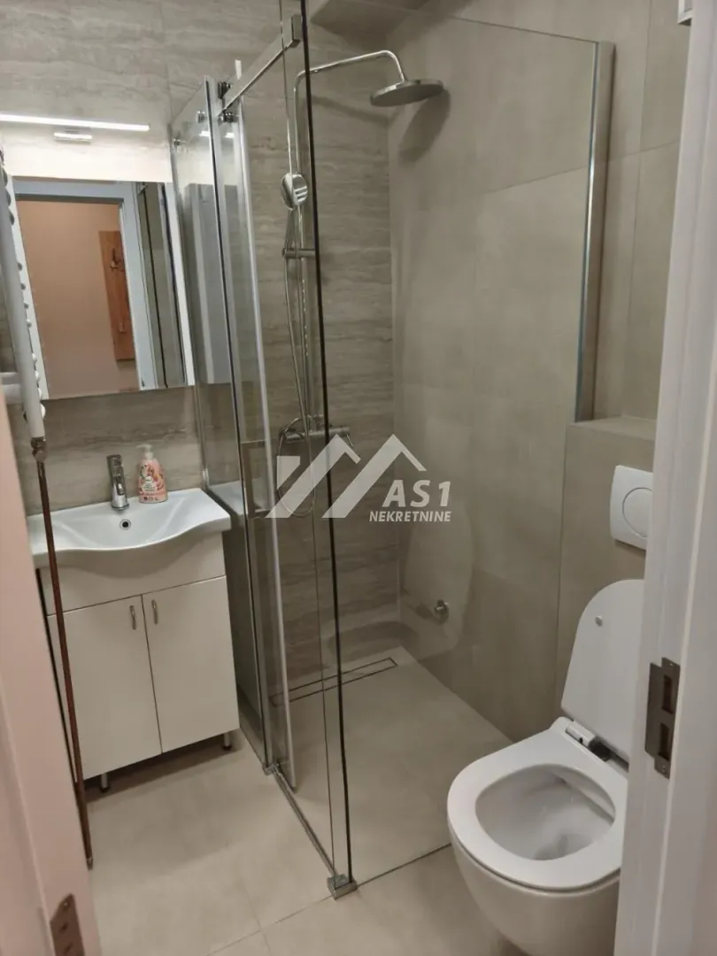 Izdavanje, dvosoban stan, 54m², Liman 1, Novi Sad Sve Podlokacije