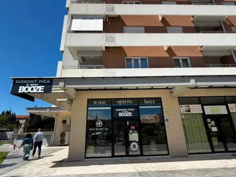 Sale, office space, 57m², Central Point, Podgorica - image 3