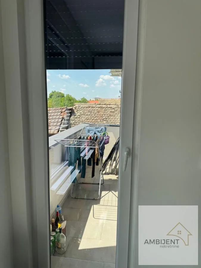 Sale, three bedroom apartment, 56m², Centar, Stara Pazova