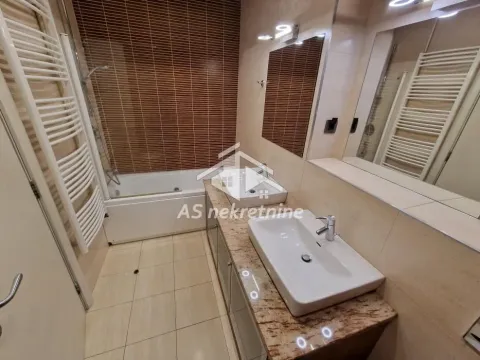 Izdavanje, stan, 148m², Savski Venac, Beograd - image 22