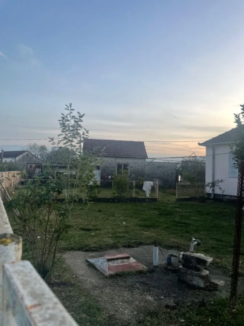 Prodaja, kuća, 80m², Botun, Podgorica