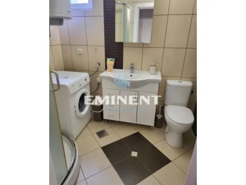 Izdavanje, trosoban stan, 75m², Banovo Brdo, Beograd - image 13