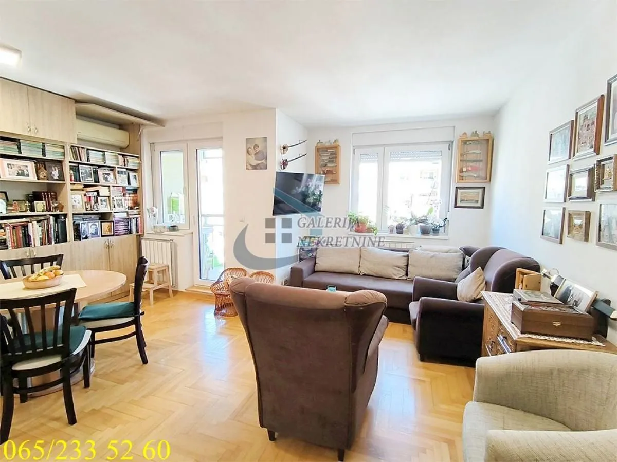Prodaja, trosoban stan, 84m², Voždovac Sve Podlokacije, Beograd