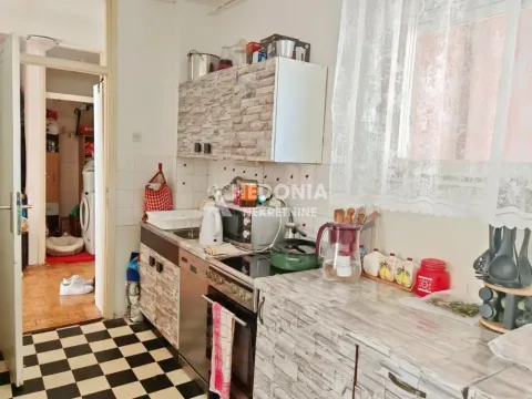 Prodaja, trosoban stan, 74m², Borča 1, Borča Sve Podlokacije - image 3