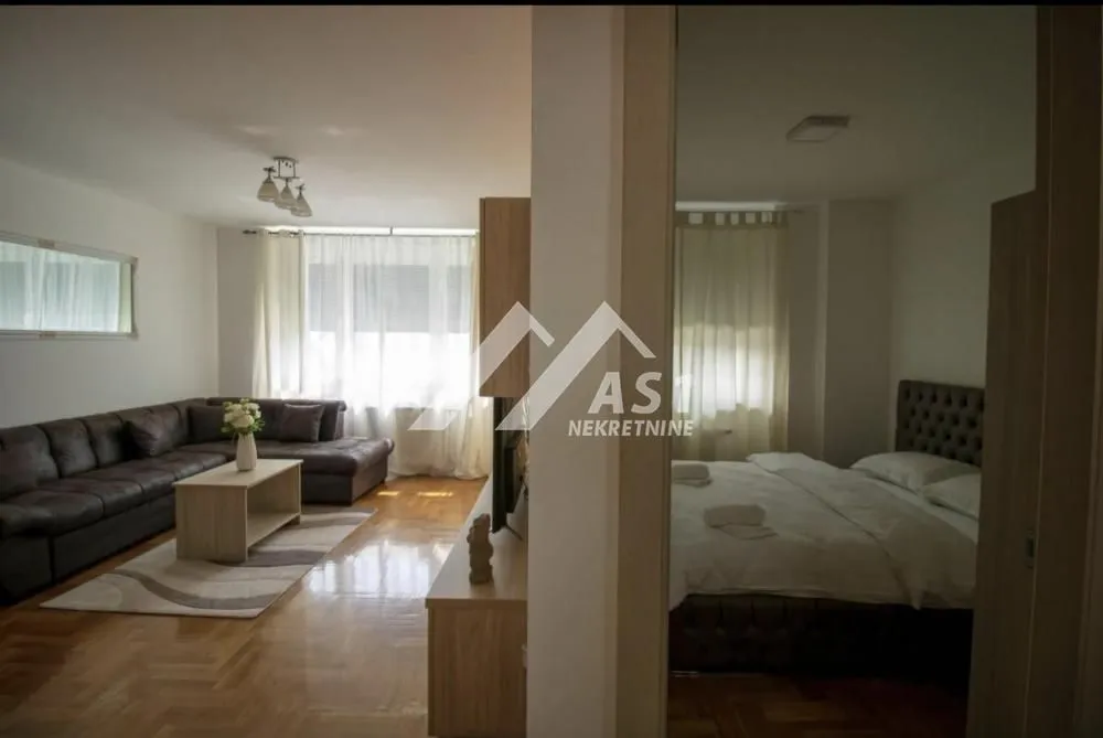 Izdavanje, dvosoban stan, 44m², Grbavica, Novi Sad Sve Podlokacije
