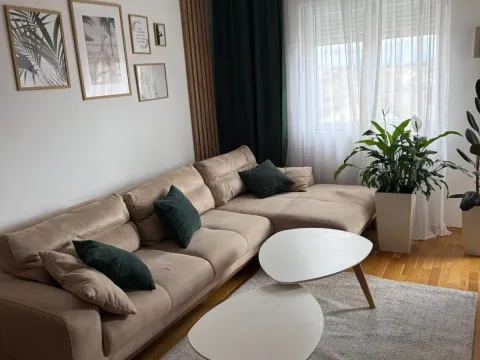 Prodaja, dvosoban stan, 68m², Stari Aerodrom, Podgorica - image 2