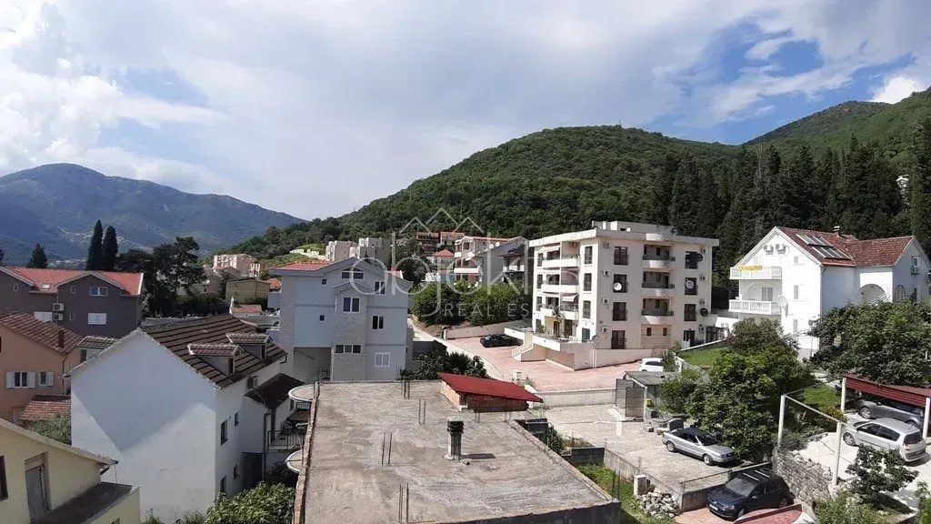 Prodaja, stan, 57m², Tivat, Crna Gora