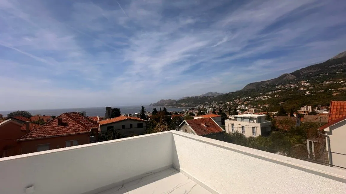 Izdavanje, kuća, 238m², Dobre Vode, Bar