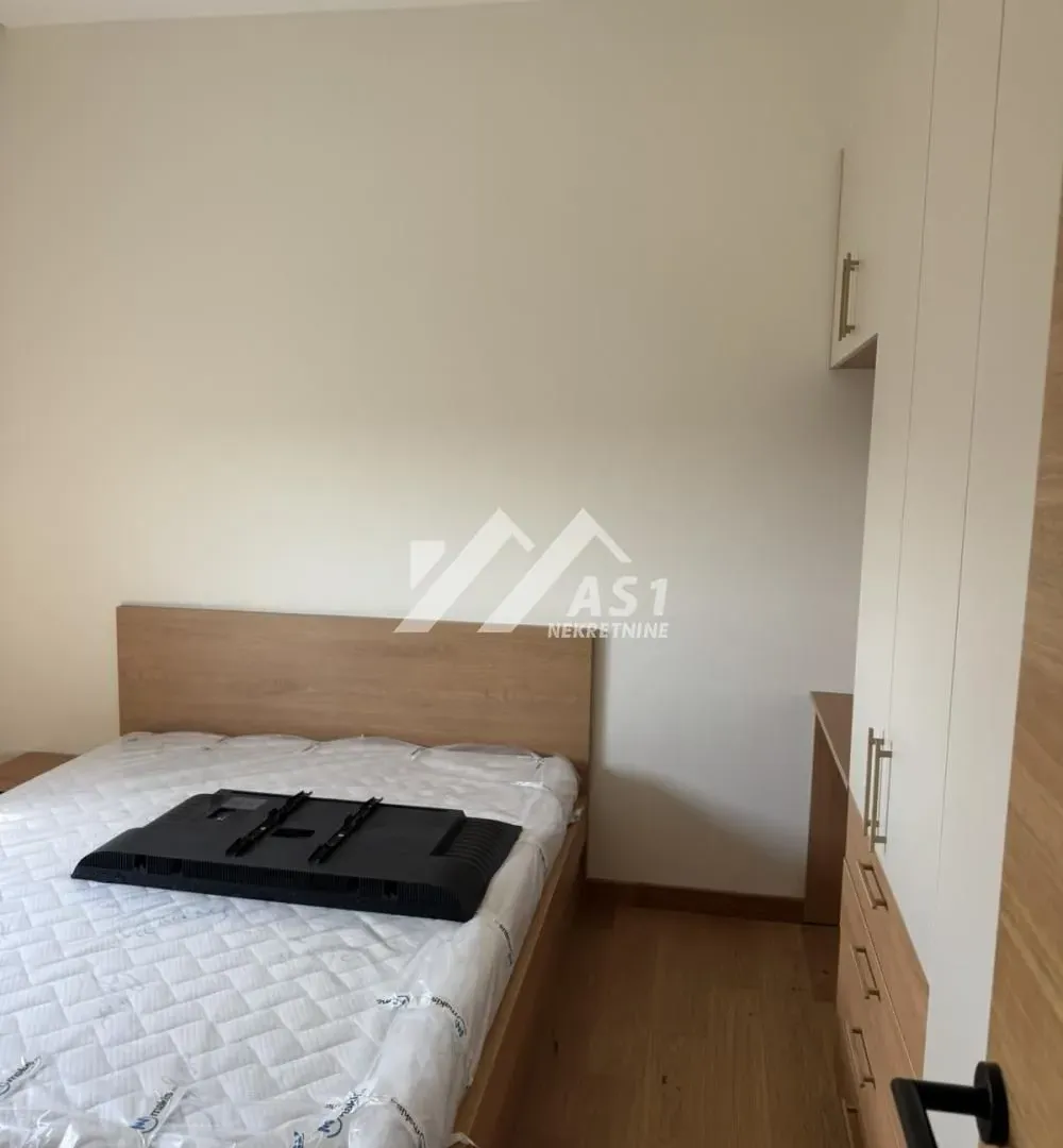 Izdavanje, četvorosoban stan, 97m², Telep, Novi Sad Sve Podlokacije
