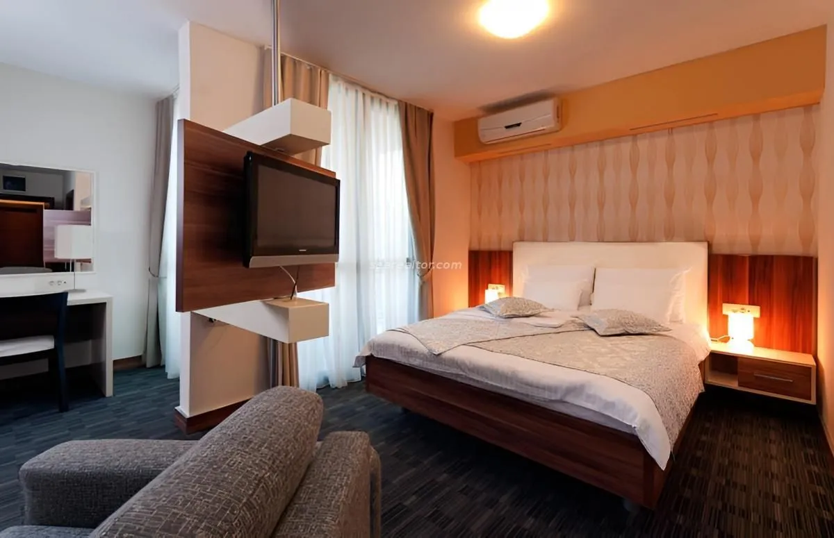 Prodaja, ugostiteljski objekat, 1450m², Igalo, Herceg Novi