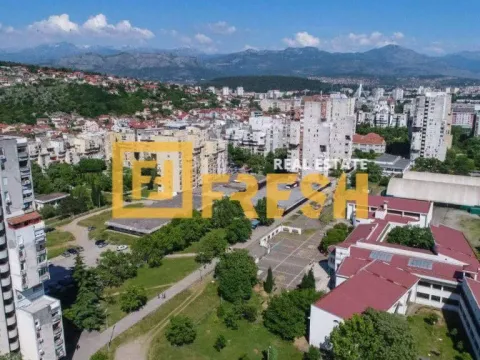 Rent, one bedroom apartment, 50m², Blok 5, Podgorica - image 2