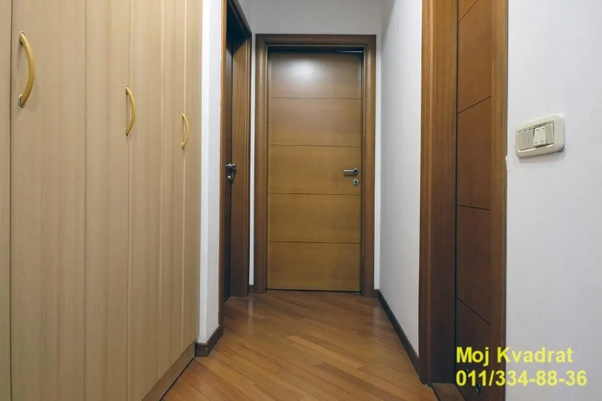 Sale, three bedroom apartment, 108m², Vukov Spomenik, Zvezdara Sve Podlokacije
