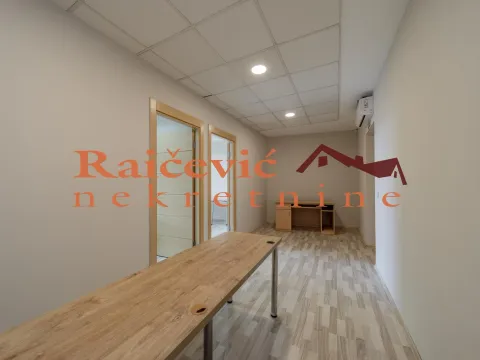 Rent, office space, 216m², Savski Venac, Beograd - image 9