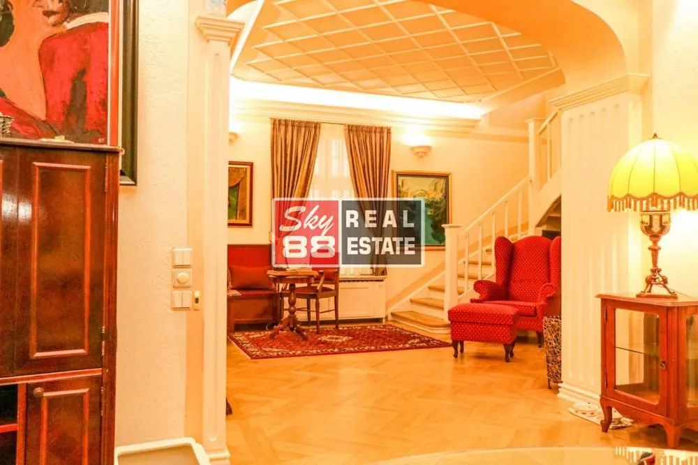 Prodaja, kuća, 243m², Senjak, Beograd