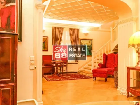 Prodaja, kuća, 243m², Senjak, Beograd