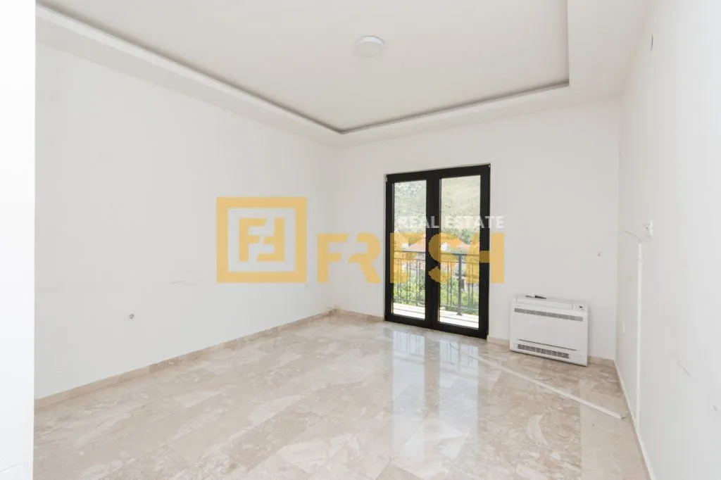 Rent, office space, 500m², Tuzi, Podgorica