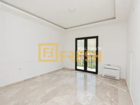 Rent, office space, 500m², Tuzi, Podgorica - image 14